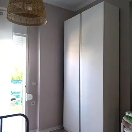 Aya Pool In Kallithea شقة