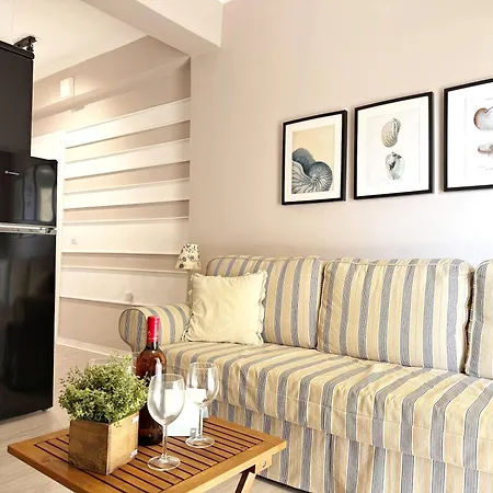 Aya Pool In Kallithea Apartment